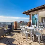 Hostdomus - Residenza La Vigna *