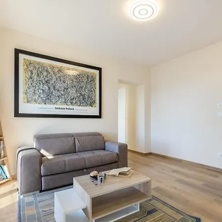 Hostdomus - Residenza La Vigna