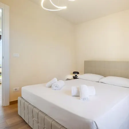 Hostdomus - Residenza La Vigna Lägenhet *