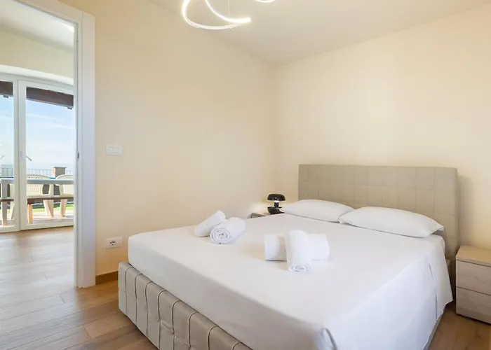 Hostdomus - Residenza La Vigna Lägenhet *