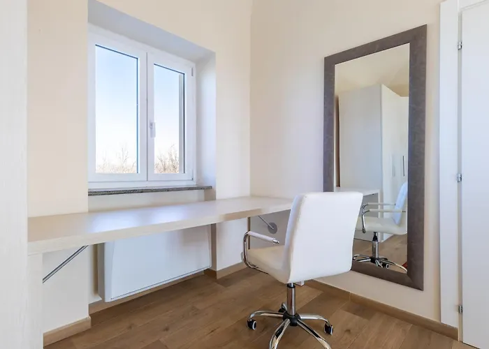 Hostdomus - Residenza La Vigna *